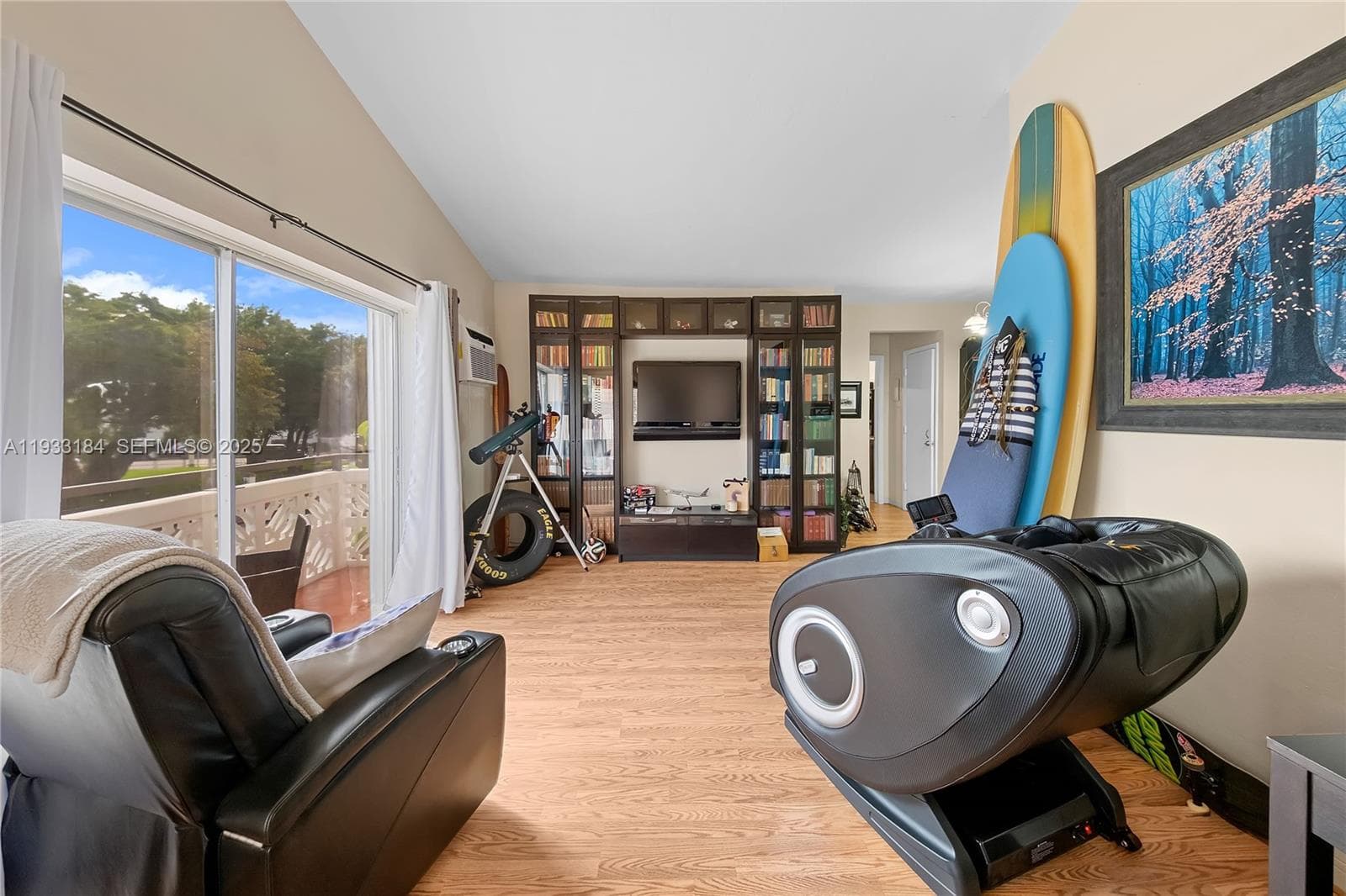 8040 Tatum Waterway Dr # 11, Miami Beach FL 33141 — 8