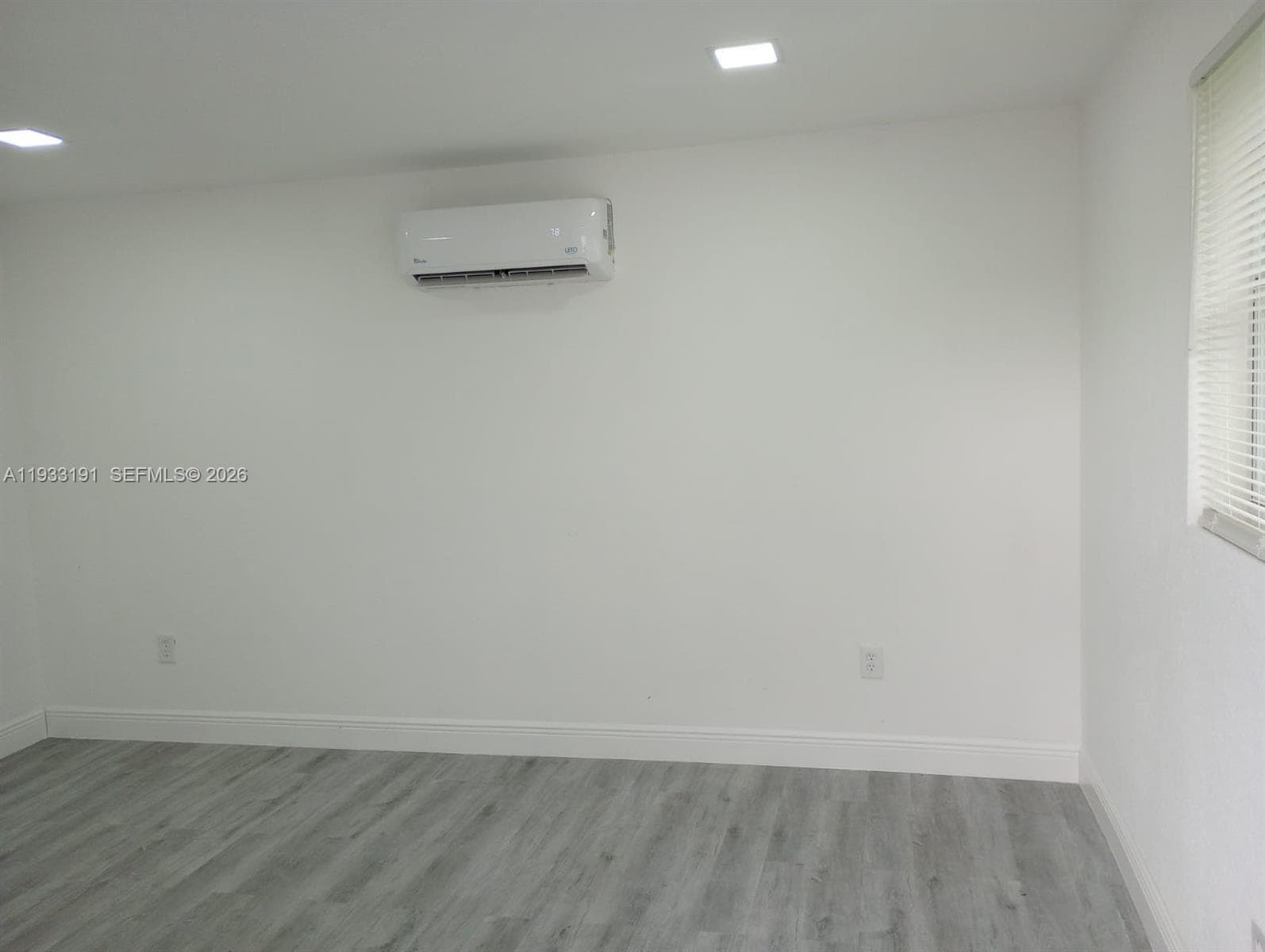 7625 NW 14th Ct, Miami FL 33147 — 19