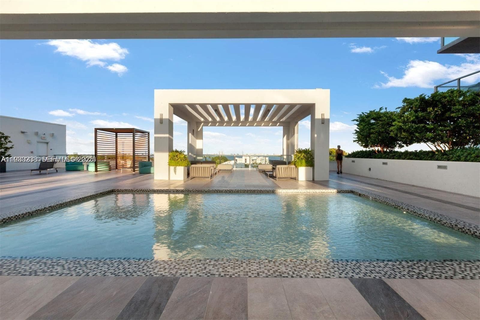 3900 Biscayne Blvd # 905, Miami FL 33137 — 3