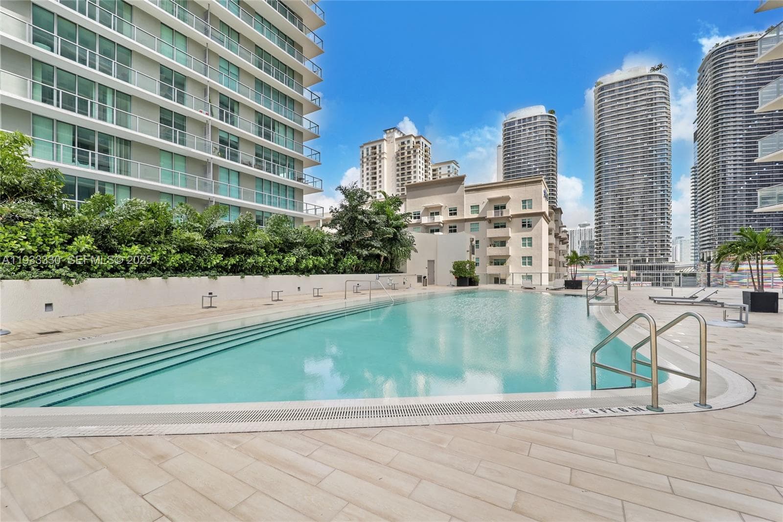 1100 S Miami Ave # 1607, Miami FL 33130 — 24