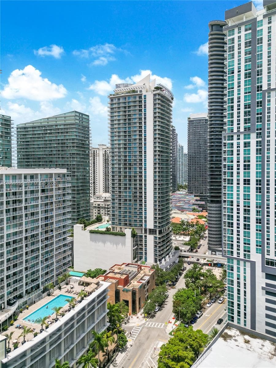 1100 S Miami Ave # 1607, Miami FL 33130 — 4