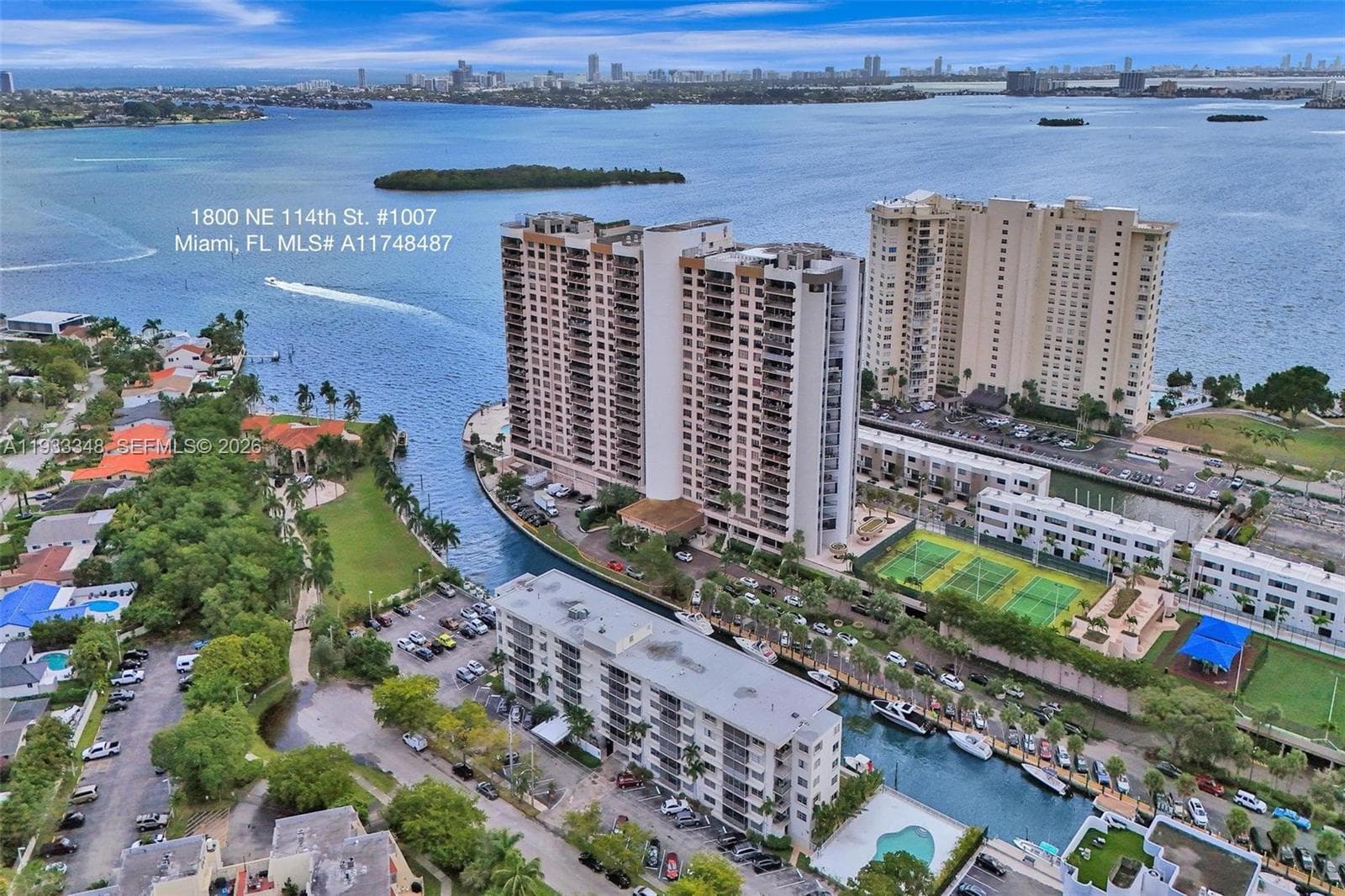 1800 NE 114th St # 1007, Miami FL 33181 — 26