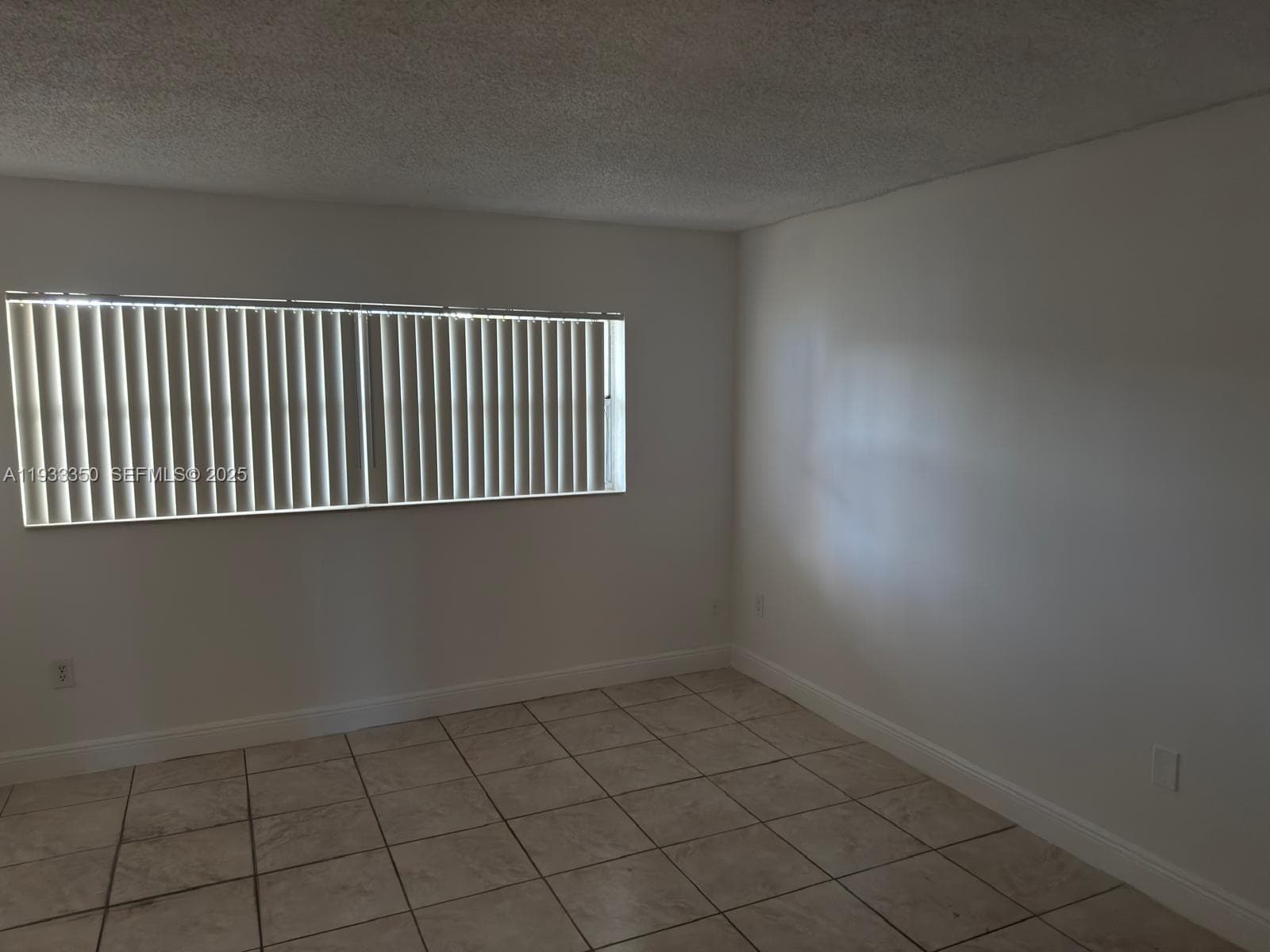 9369 Fontainebleau Blvd # J107, Miami FL 33172 — 4