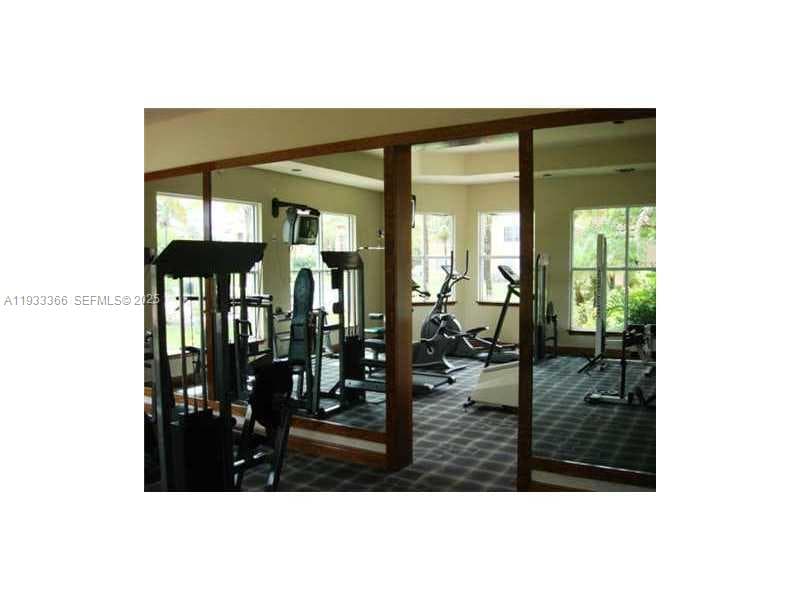 4350 NW 107th Ave # 102, Doral FL 33178 — 17