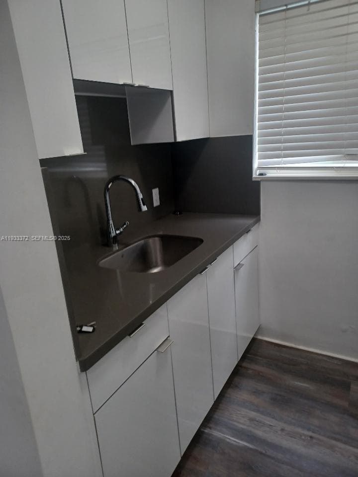 6950 Byron Ave # 2, Miami Beach FL 33141 — 2