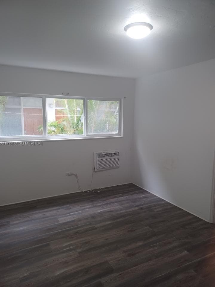 6950 Byron Ave # 2, Miami Beach FL 33141 — 7