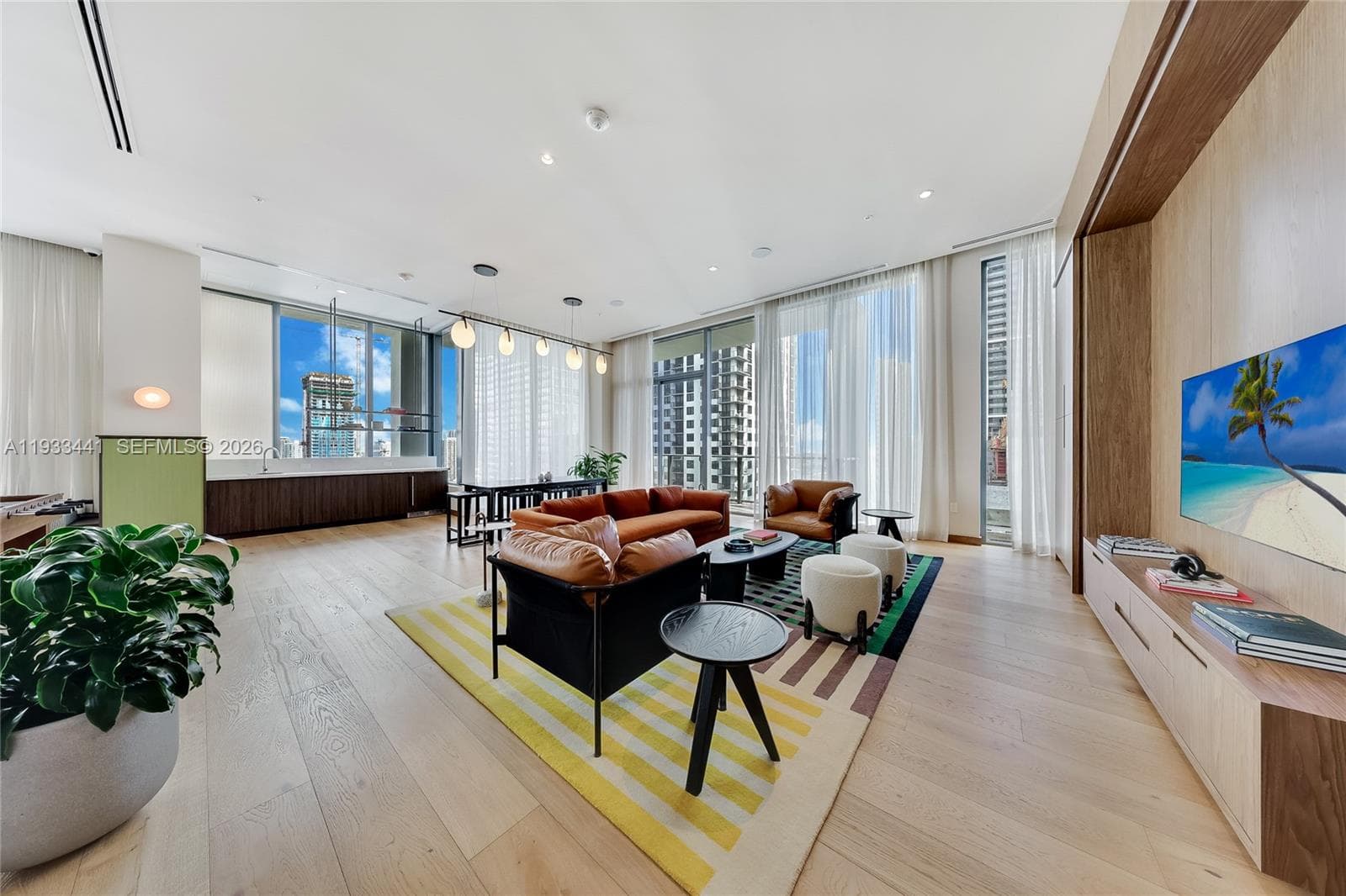 11 NE 6th Street # 3209, Miami FL 33132 — 21