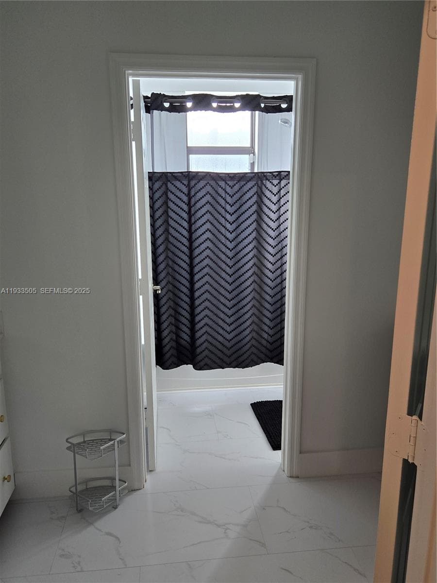 634 SE 37 Ave, Homestead FL 33033 — 13