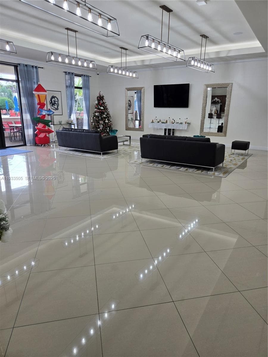 634 SE 37 Ave, Homestead FL 33033 — 41