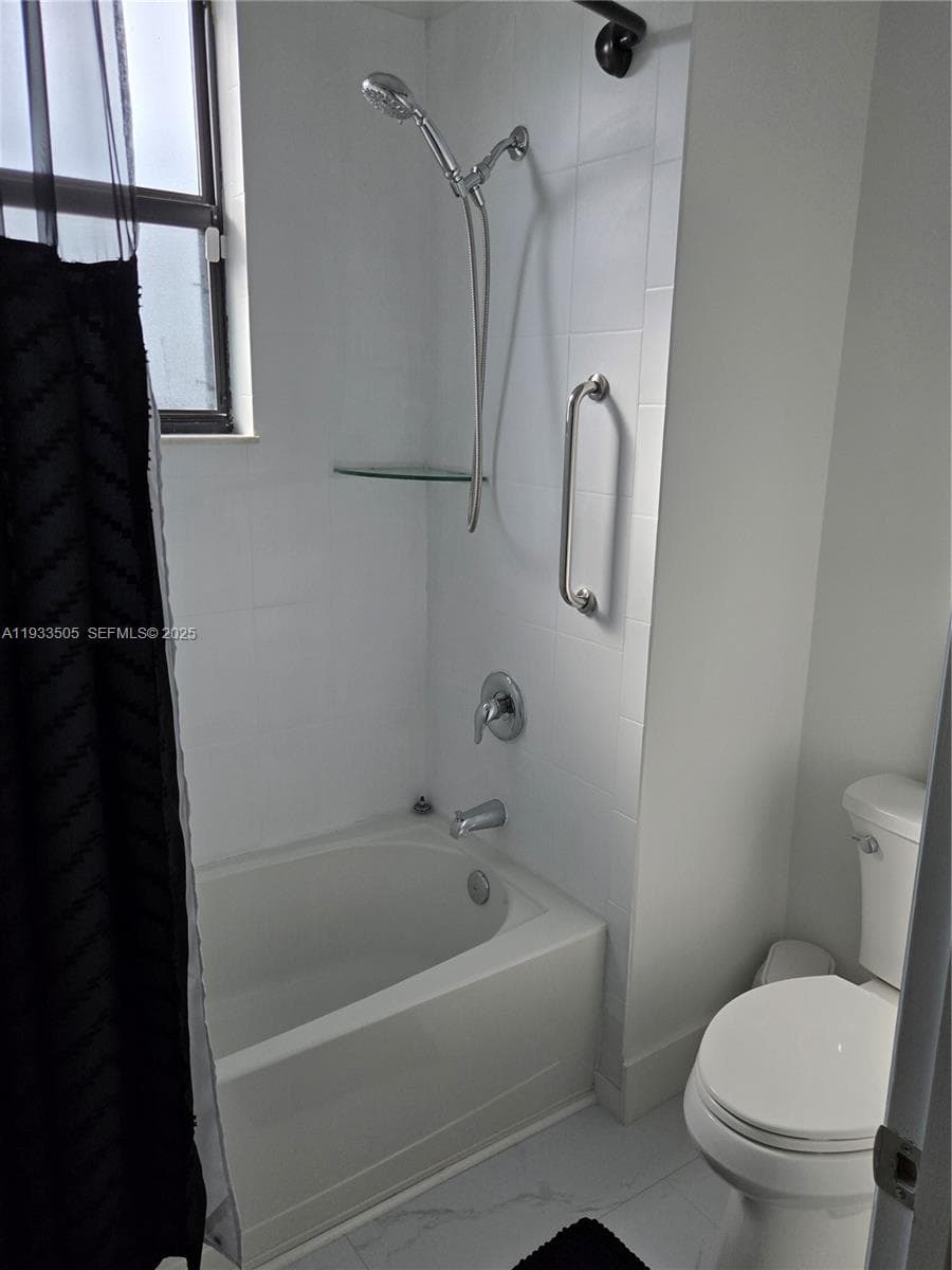 634 SE 37 Ave, Homestead FL 33033 — 15