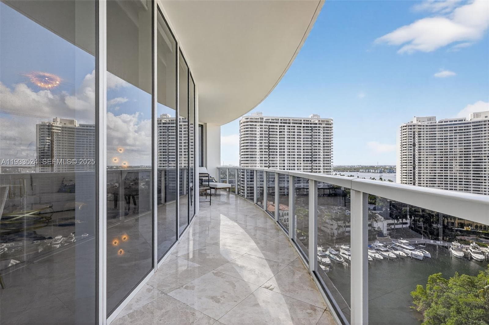 4100 Island Blvd # 1403, Aventura FL 33160 — 33