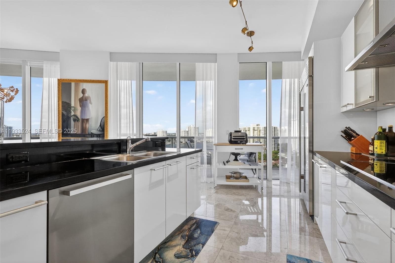 4100 Island Blvd # 1403, Aventura FL 33160 — 11