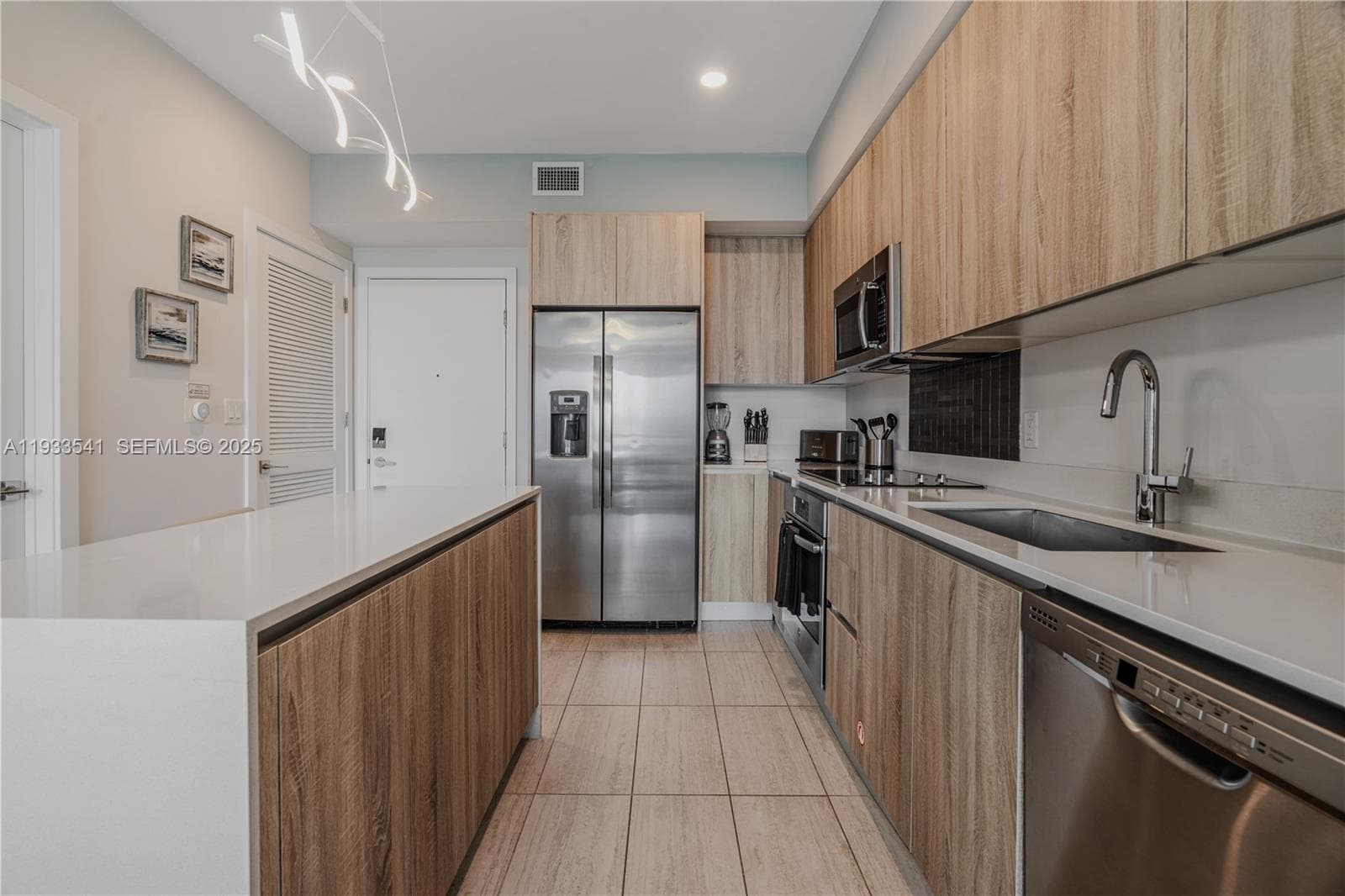 3900 Biscayne Blvd # 904, Miami FL 33137 — 36