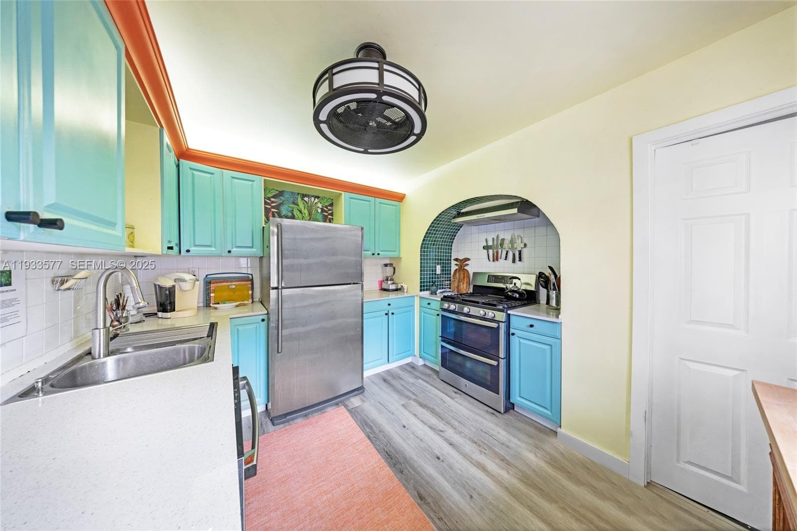 1840 Tigertail Ave, Miami FL 33133 — 22