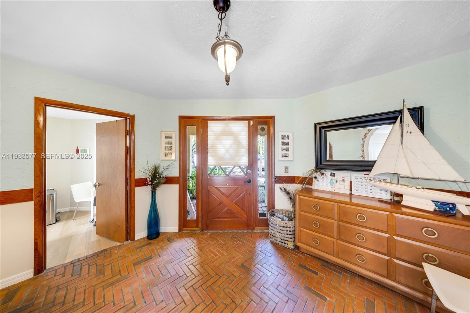 1840 Tigertail Ave, Miami FL 33133 — 7