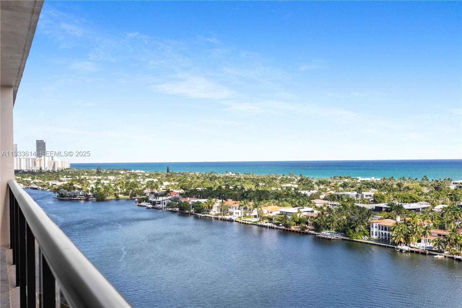 19667 Turnberry Way # 17K, Aventura FL 33180 — 25