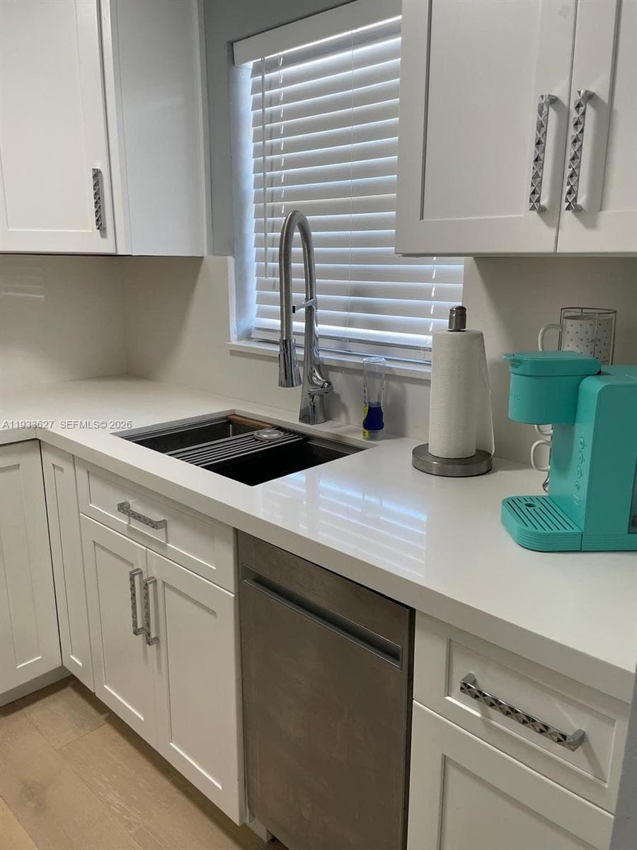 1235 Pennsylvania Ave # 4E, Miami Beach FL 33139 — 13