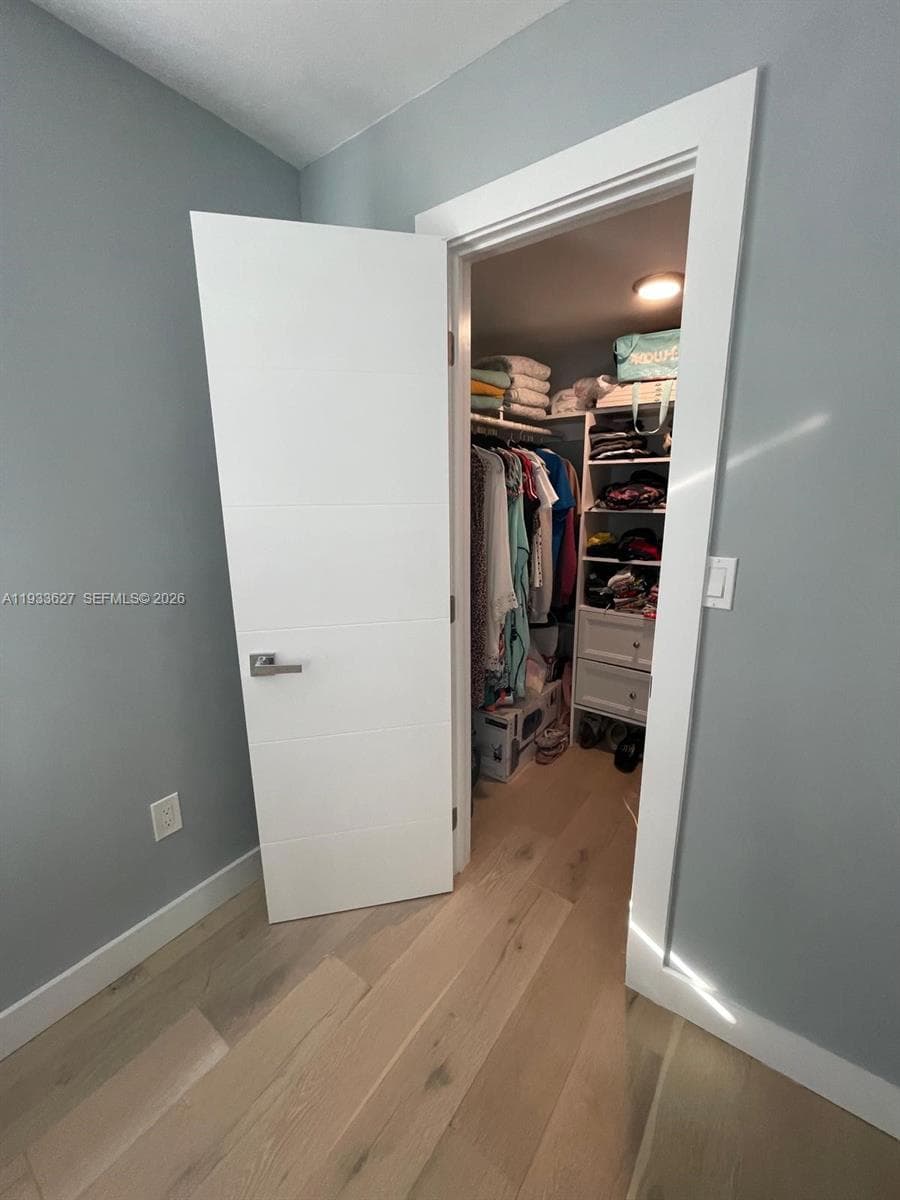 1235 Pennsylvania Ave # 4E, Miami Beach FL 33139 — 3