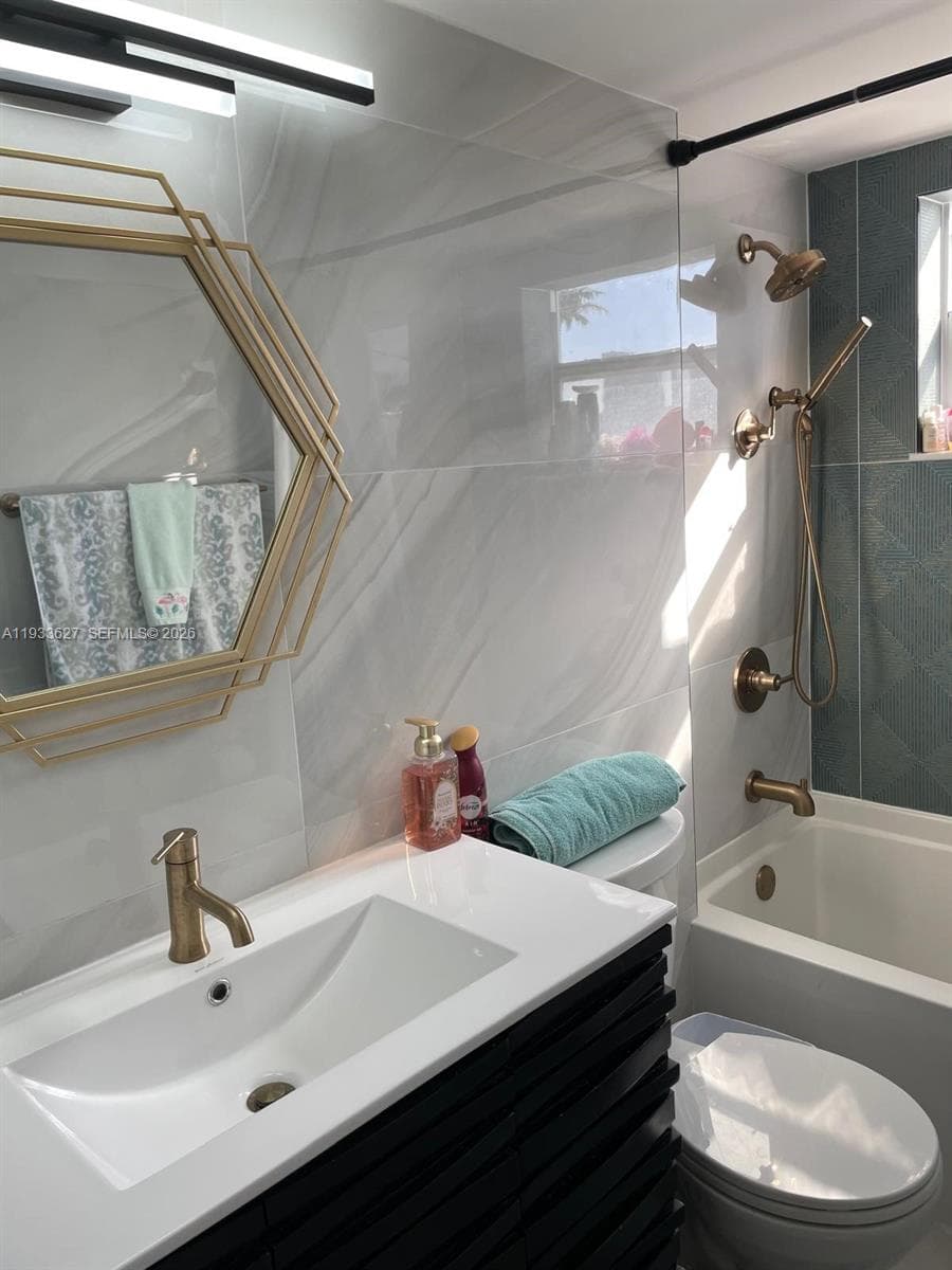 1235 Pennsylvania Ave # 4E, Miami Beach FL 33139 — 5