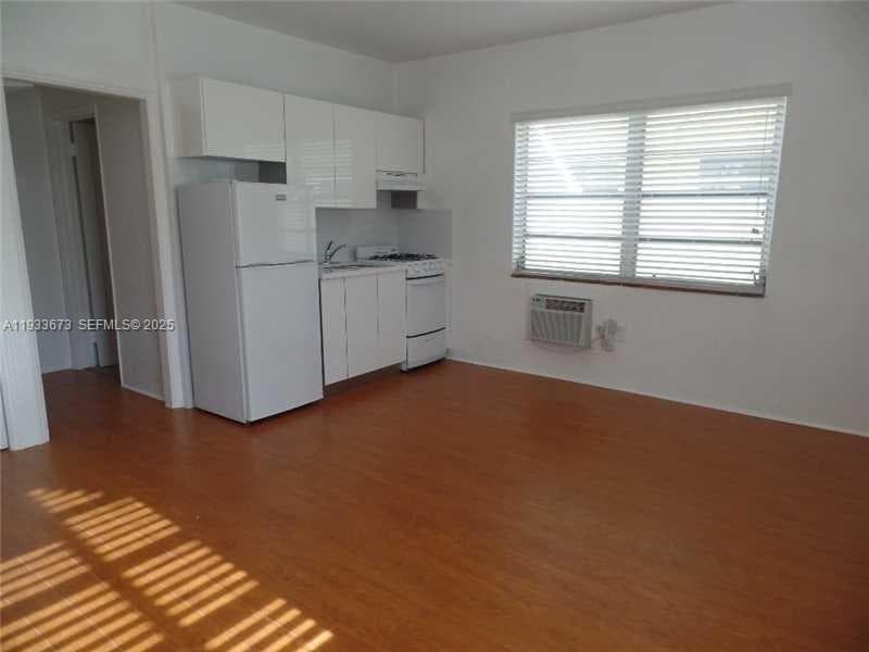 6950 Byron Ave # 4, Miami Beach FL 33141 — 4