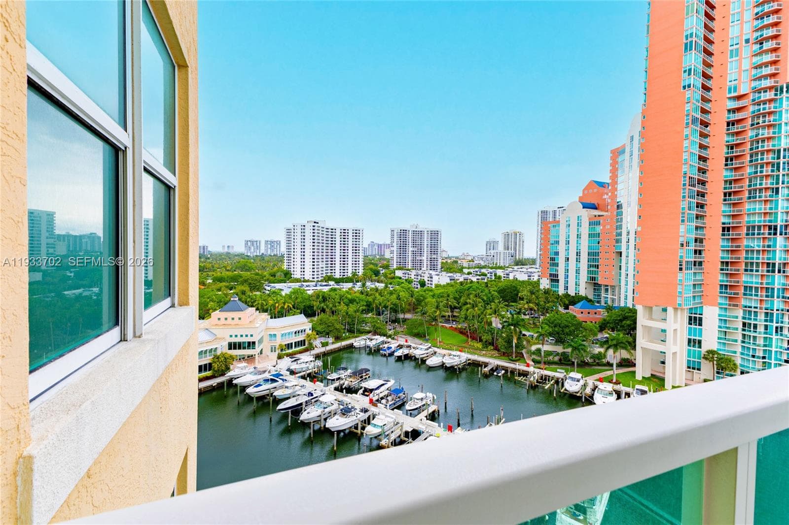 3330 NE 190th St # 1112, Aventura FL 33180 — 27