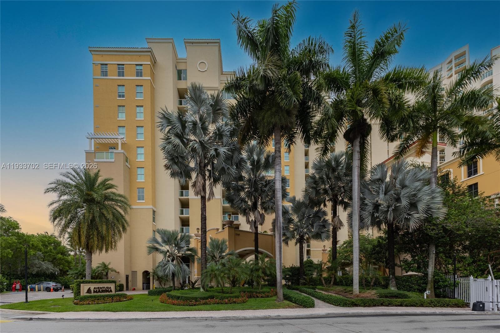 3330 NE 190th St # 1112, Aventura FL 33180 — 30