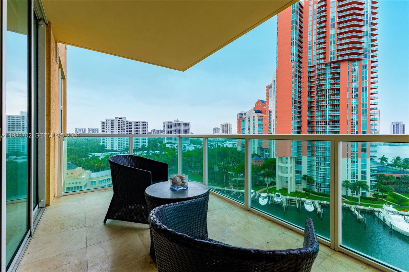 3330 NE 190th St # 1112, Aventura FL 33180 — 33