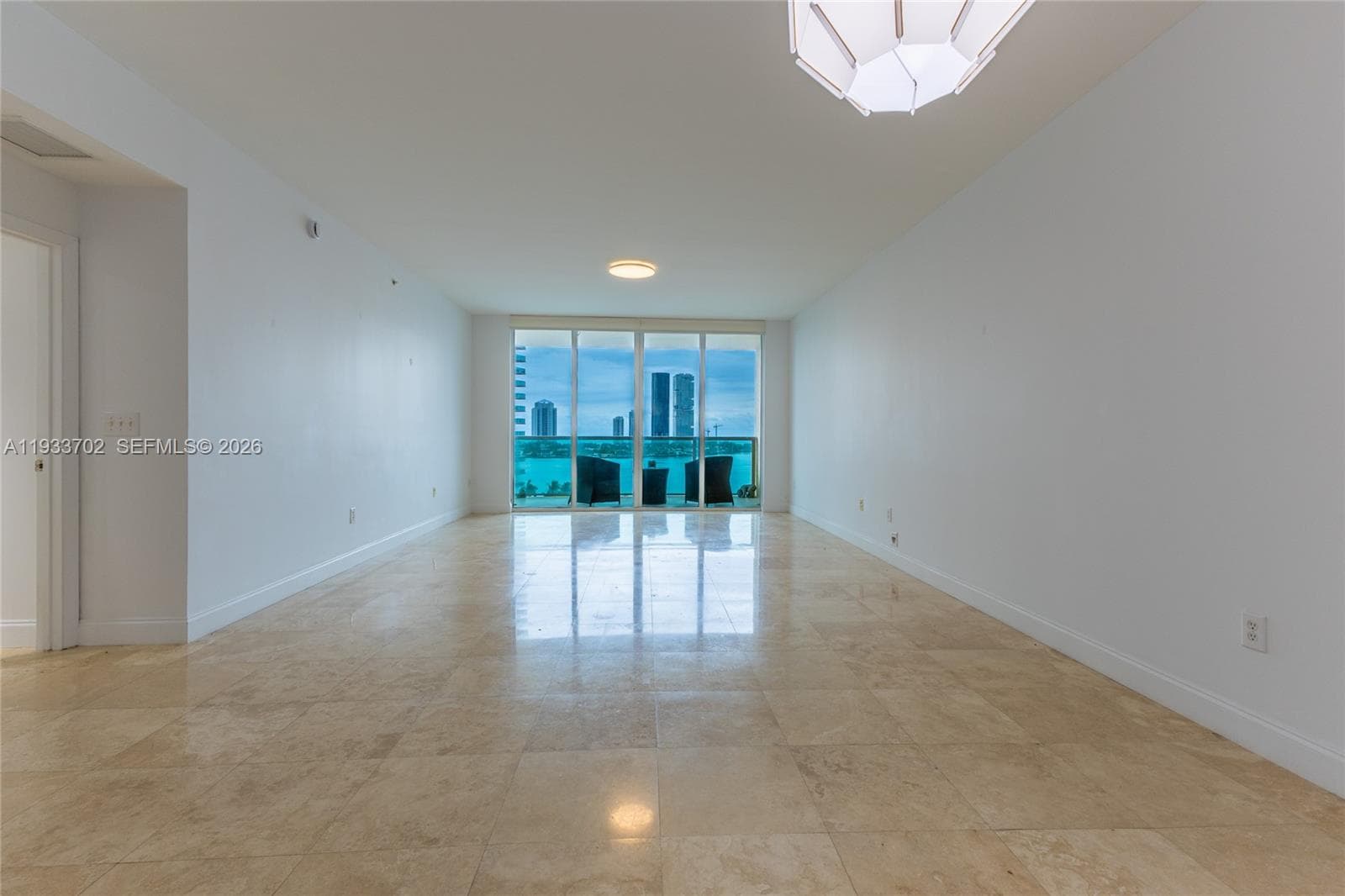 3330 NE 190th St # 1112, Aventura FL 33180 — 50