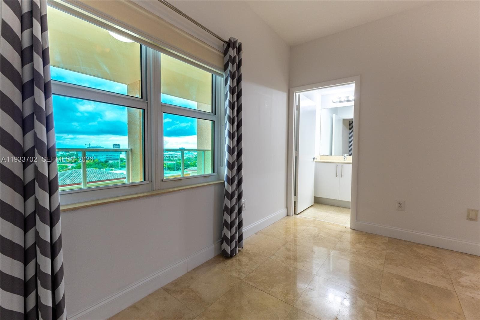 3330 NE 190th St # 1112, Aventura FL 33180 — 58