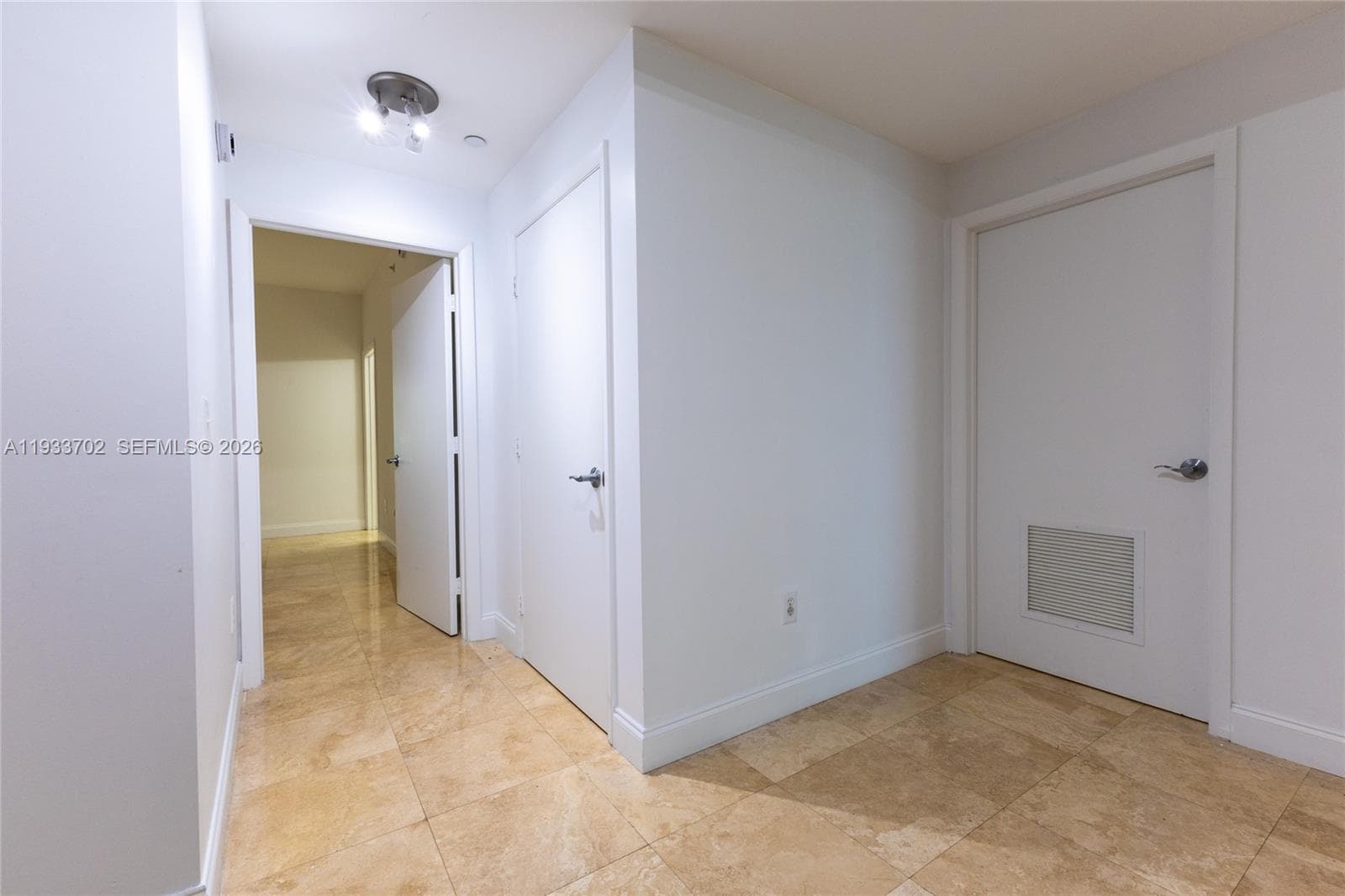 3330 NE 190th St # 1112, Aventura FL 33180 — 60