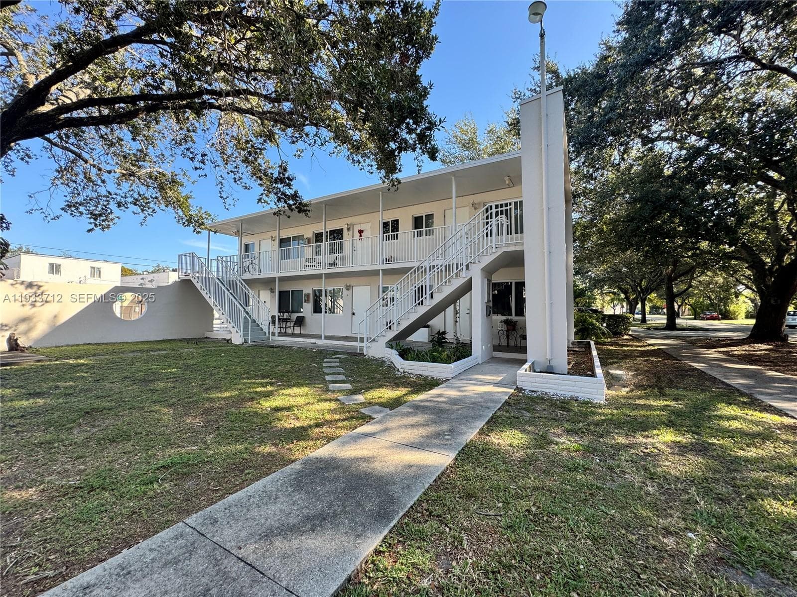 251 Hibiscus Dr # 4, Miami Springs FL 33166 — 9