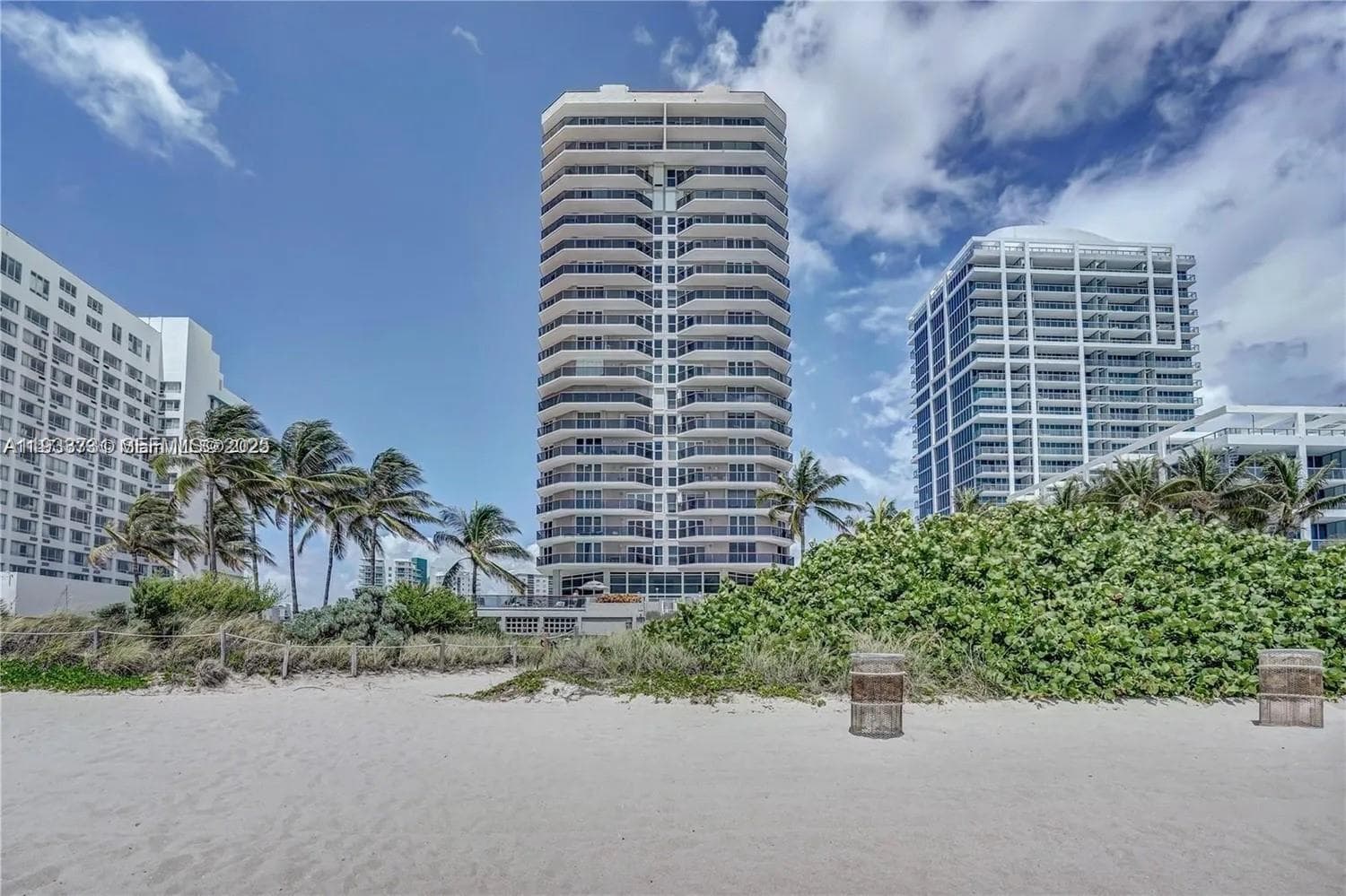 6767 Collins # 901, Miami Beach FL 33141 — 2