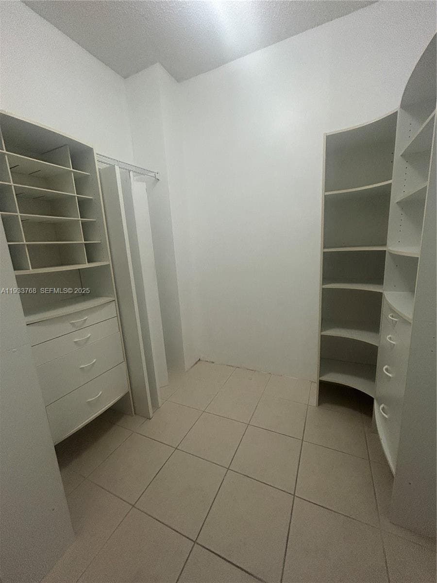 3640 Yacht Club Dr # 104, Aventura FL 33180 — 7