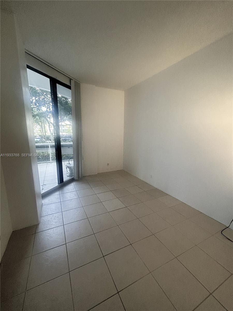 3640 Yacht Club Dr # 104, Aventura FL 33180 — 5