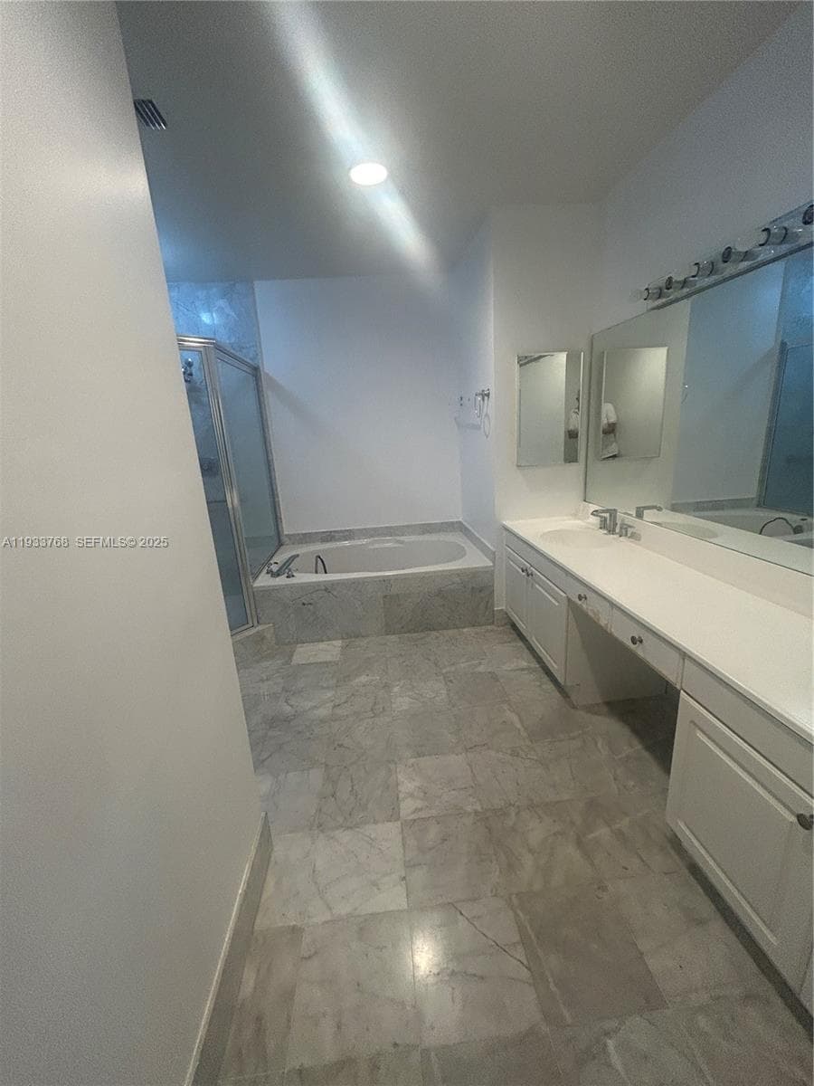 3640 Yacht Club Dr # 104, Aventura FL 33180 — 8