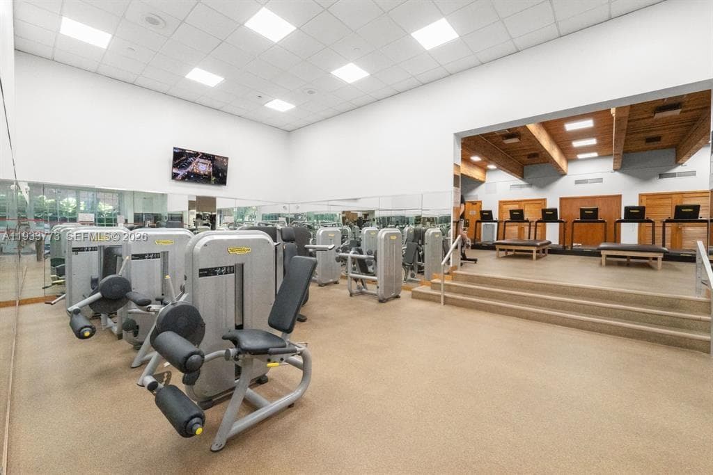 1000 Quayside Ter # 806, Miami FL 33138 — 27
