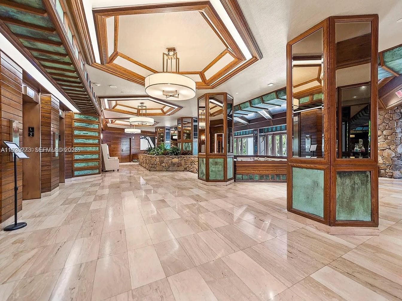 1000 Quayside Ter # 806, Miami FL 33138 — 20