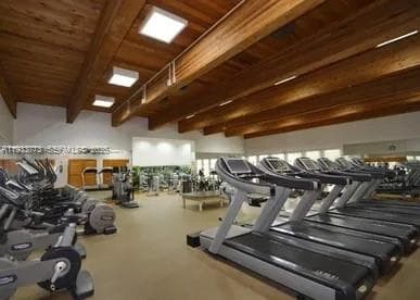1000 Quayside Ter # 806, Miami FL 33138 — 31