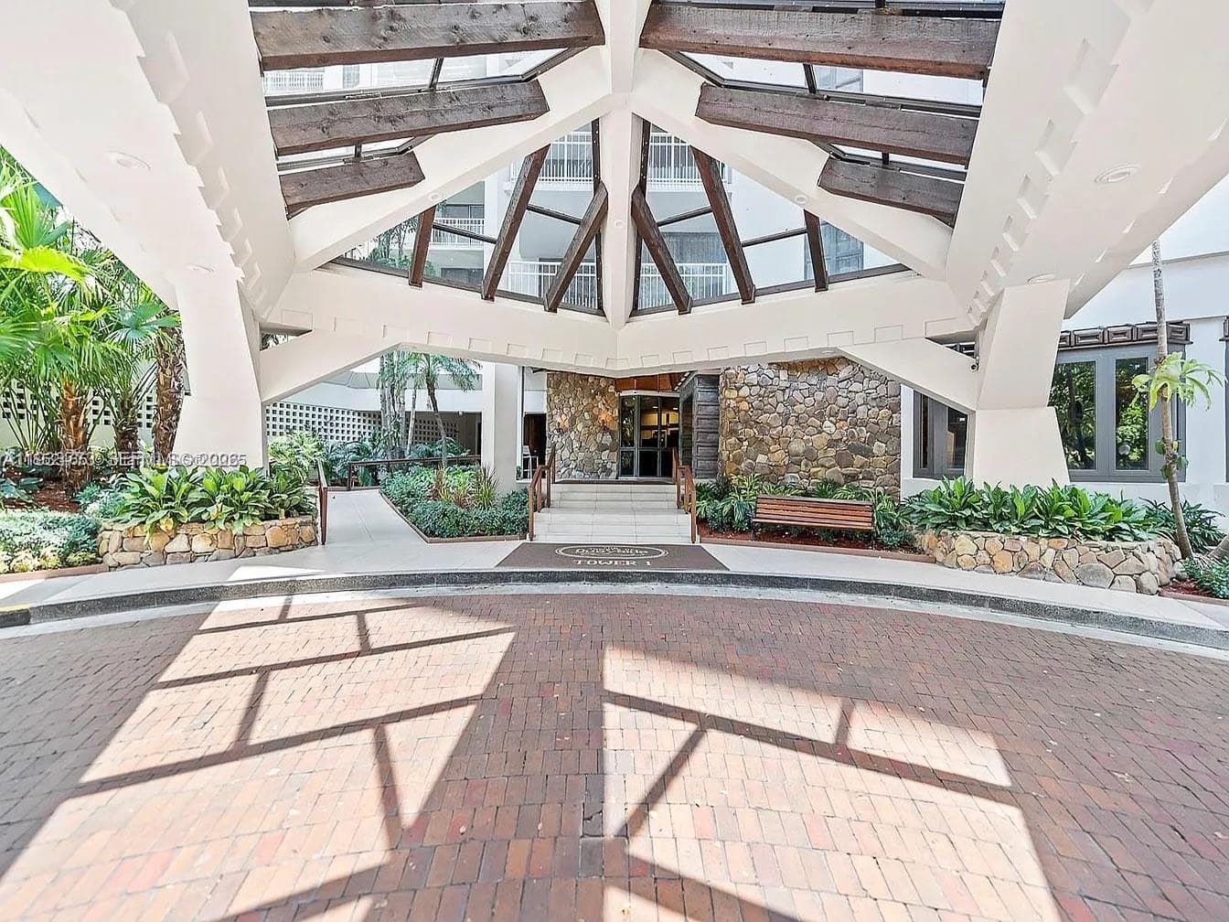 1000 Quayside Ter # 806, Miami FL 33138 — 21