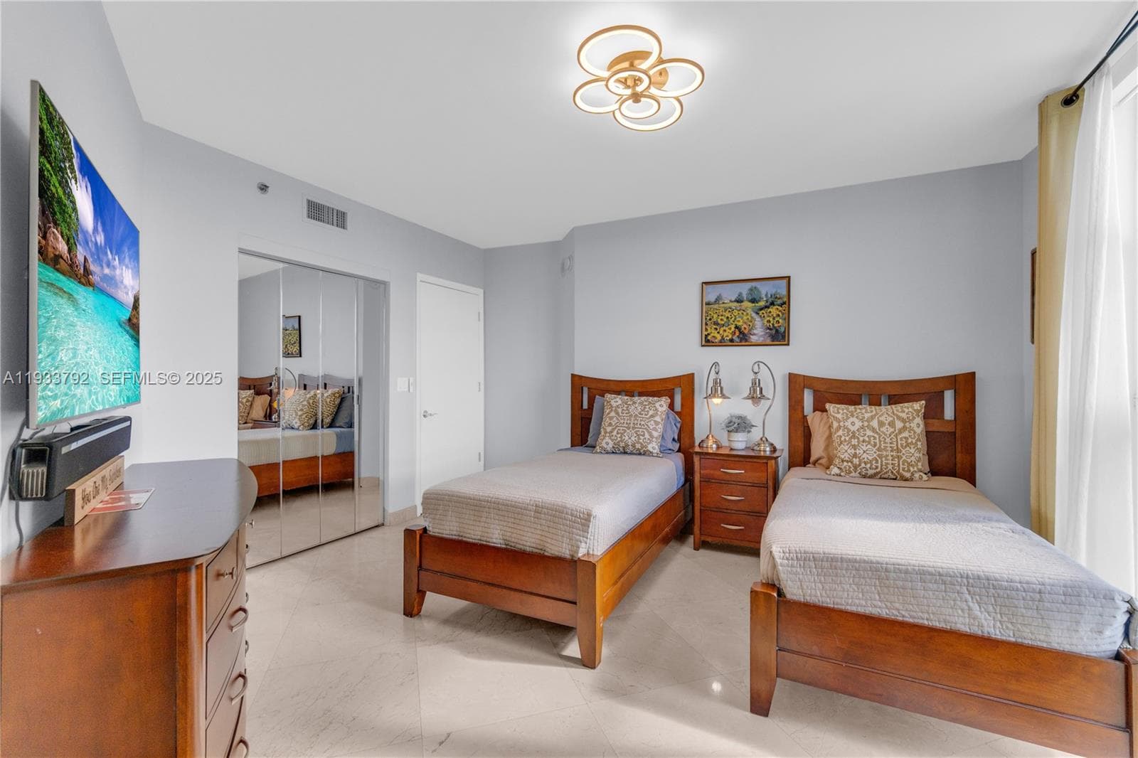 19111 Collins Ave # 1607, Sunny Isles Beach FL 33160 — 17
