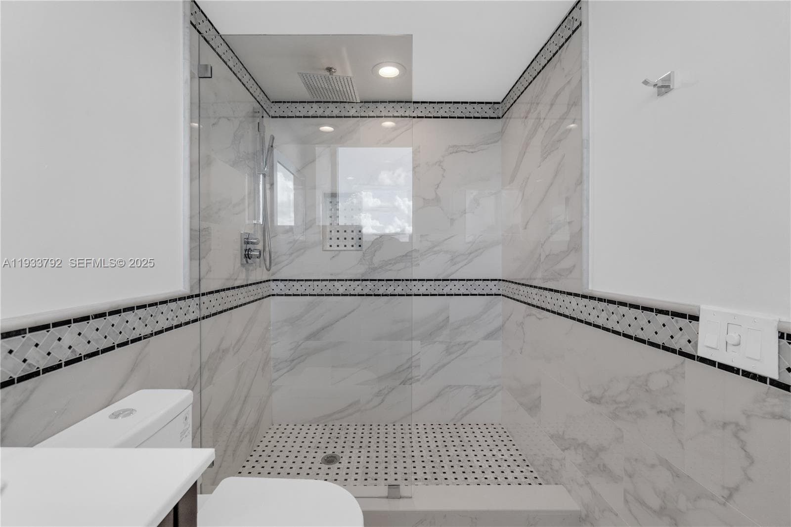 19111 Collins Ave # 1607, Sunny Isles Beach FL 33160 — 22