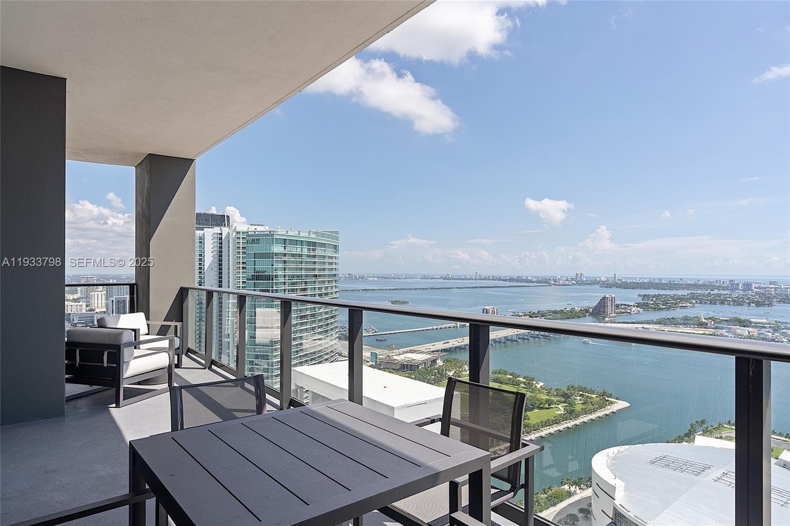 159 NE 6th St # 5015, Miami FL 33132 — 14