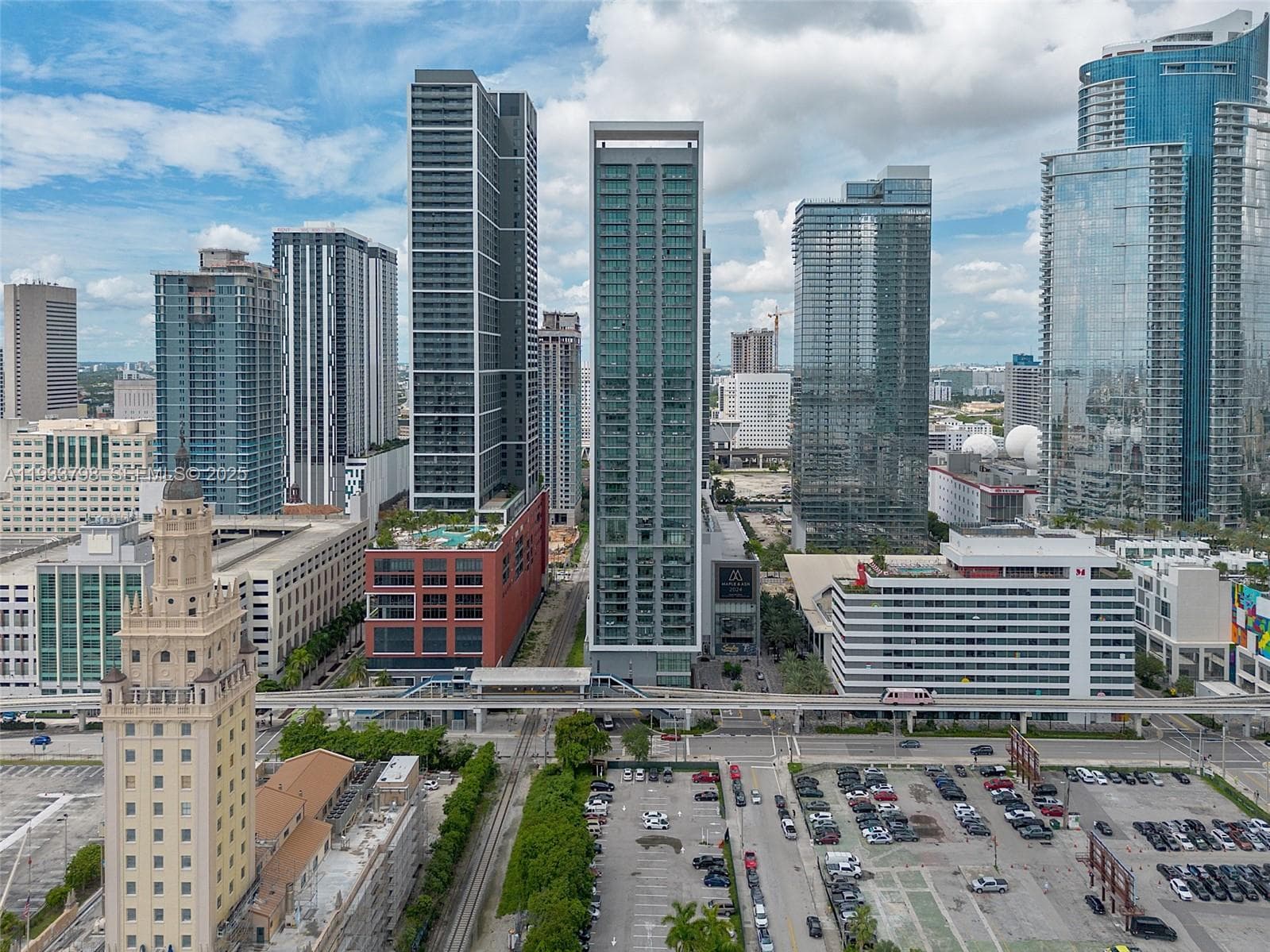 159 NE 6th St # 5015, Miami FL 33132 — 54