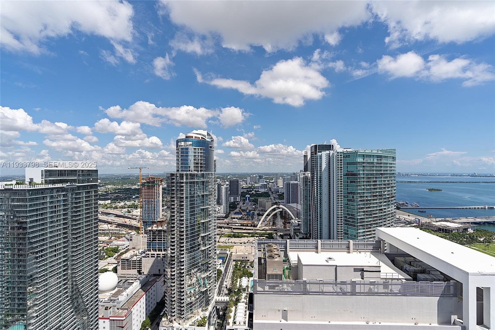 159 NE 6th St # 5015, Miami FL 33132 — 15