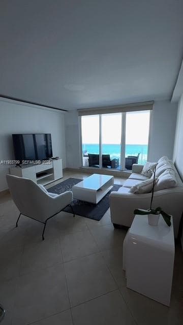 2301 Collins Ave # 1025, Miami Beach FL 33139 — 5