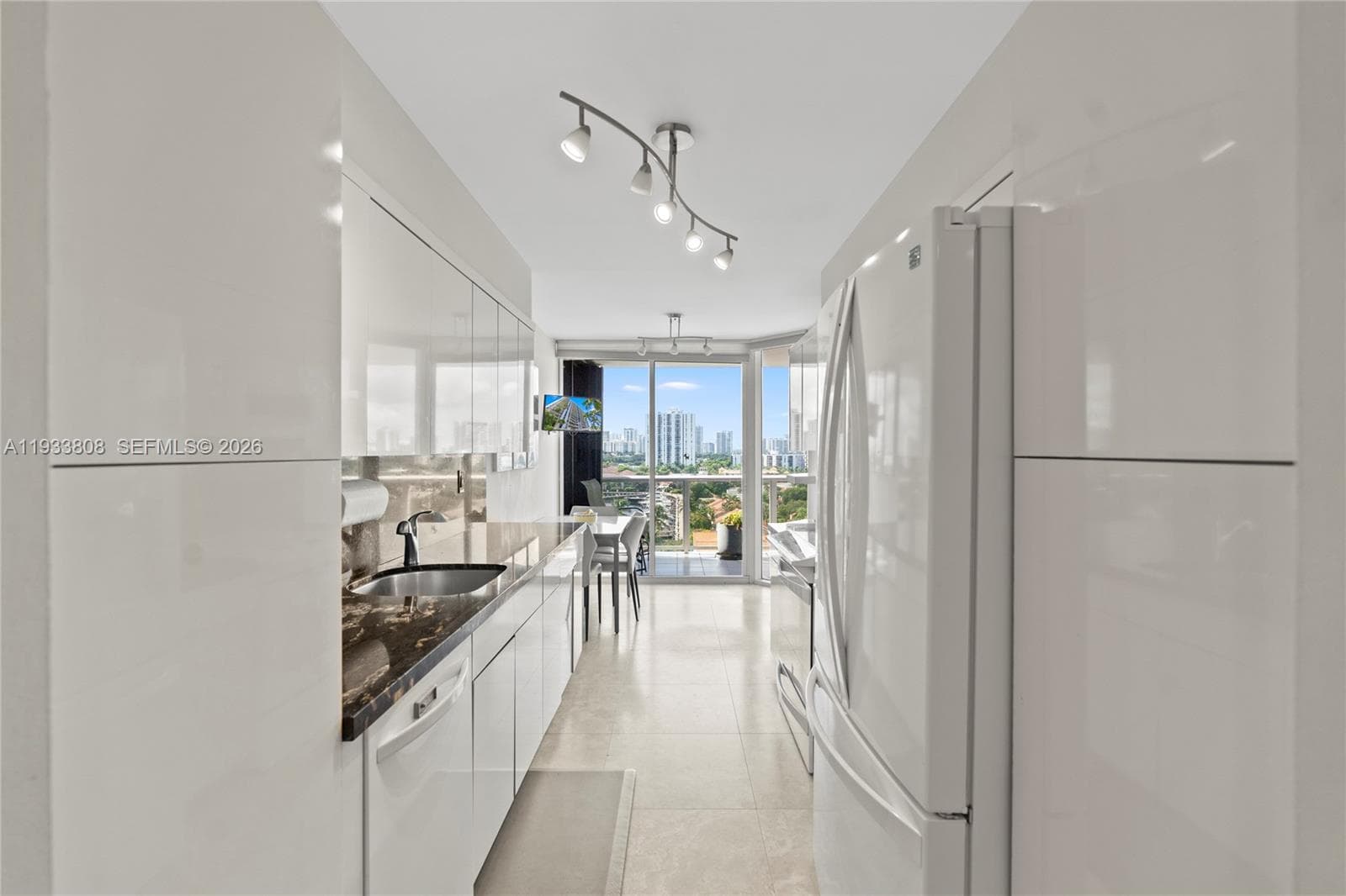 3598 Yacht Club Dr # 1003, Aventura FL 33180 — 28