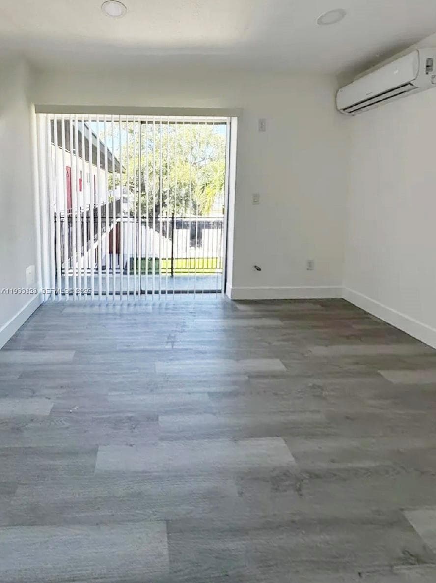 14280 NE 6th Ave, North Miami FL 33161 — 19