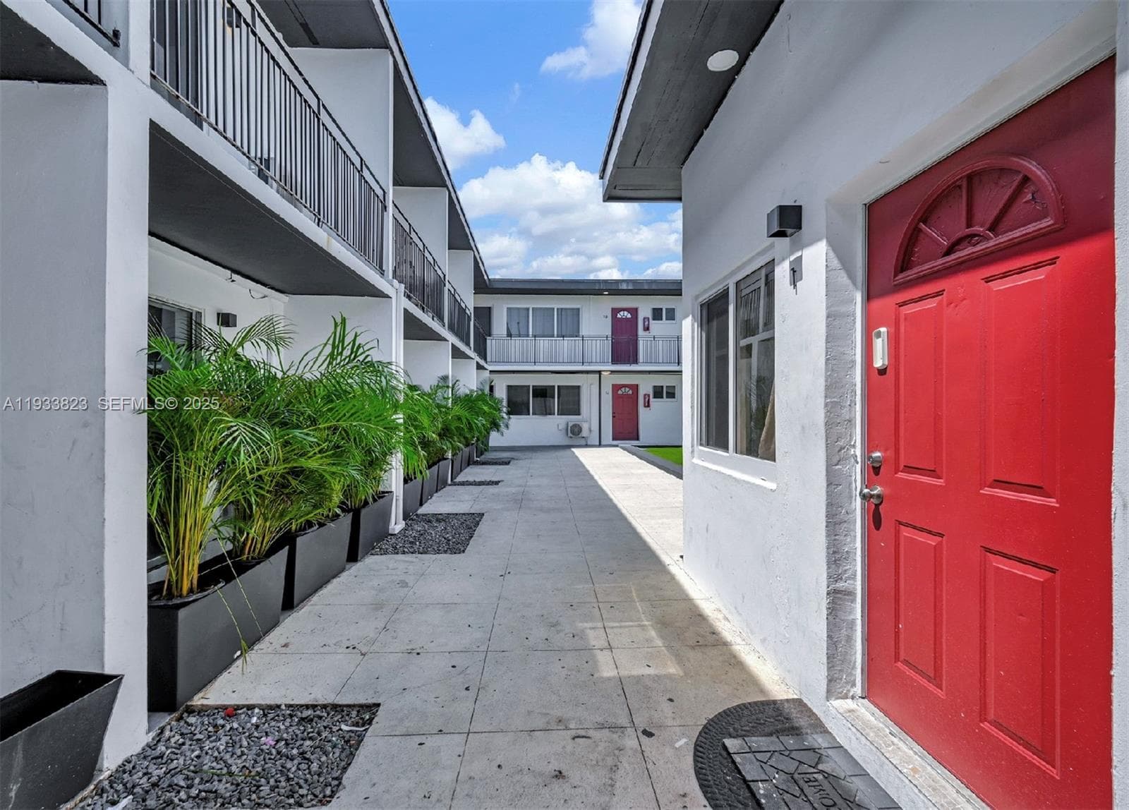 14280 NE 6th Ave, North Miami FL 33161 — 8