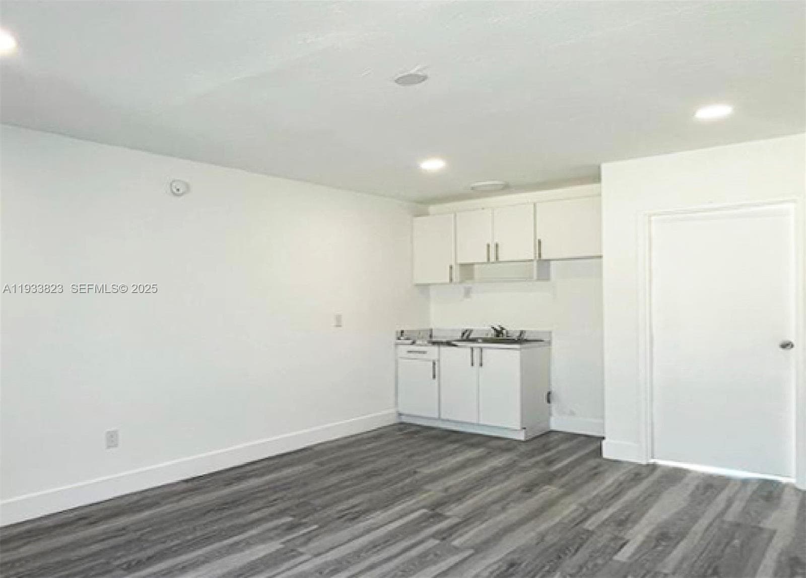 14280 NE 6th Ave, North Miami FL 33161 — 21