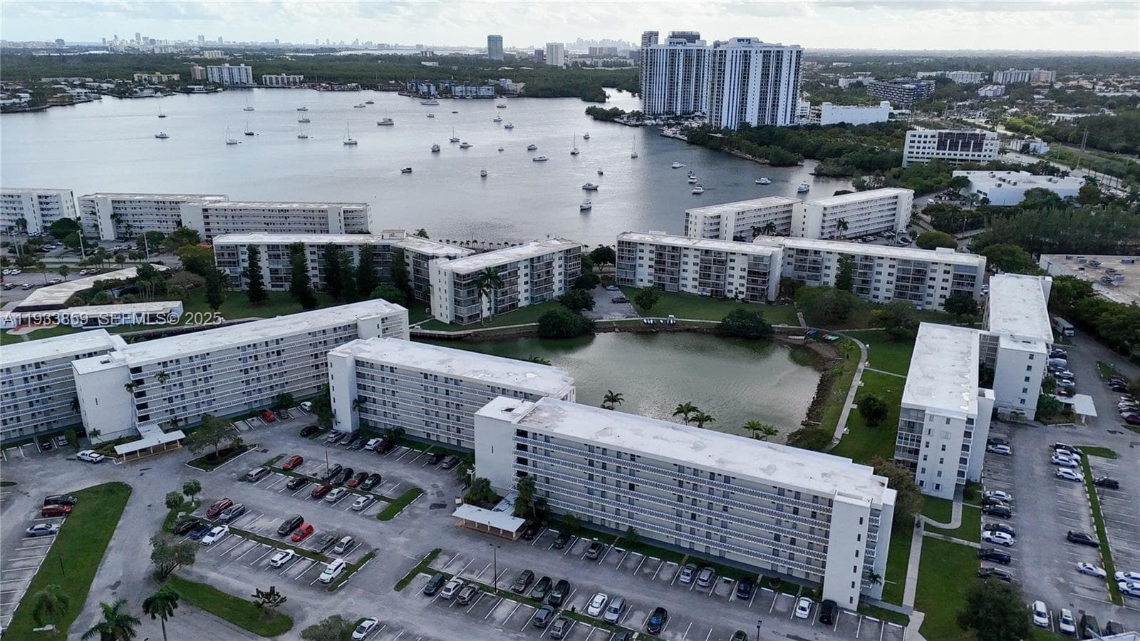 2855 Leonard Dr # H607, Aventura FL 33160 — 17